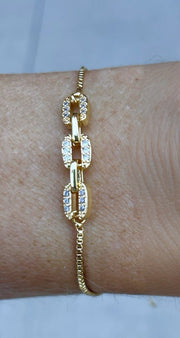 Maisy Pave Gem Chain Slider Bracelet: Gold