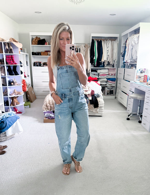 Layla Classic Barrel Cropped Denim Overalls: Light Wash