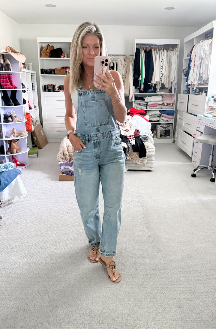Layla Classic Barrel Cropped Denim Overalls: Light Wash