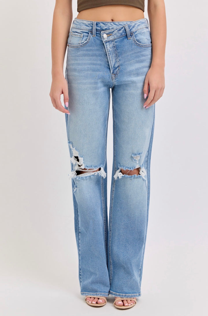 Zoe High Rise Distressed Dad Jeans