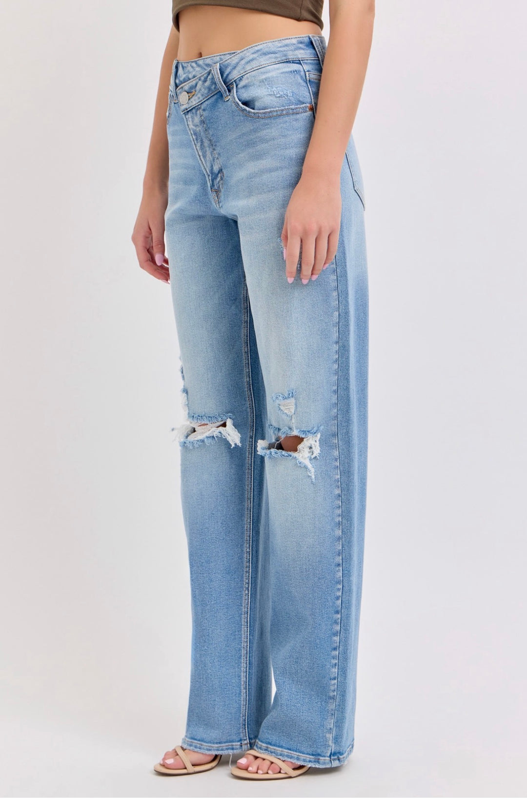 Zoe High Rise Distressed Dad Jeans