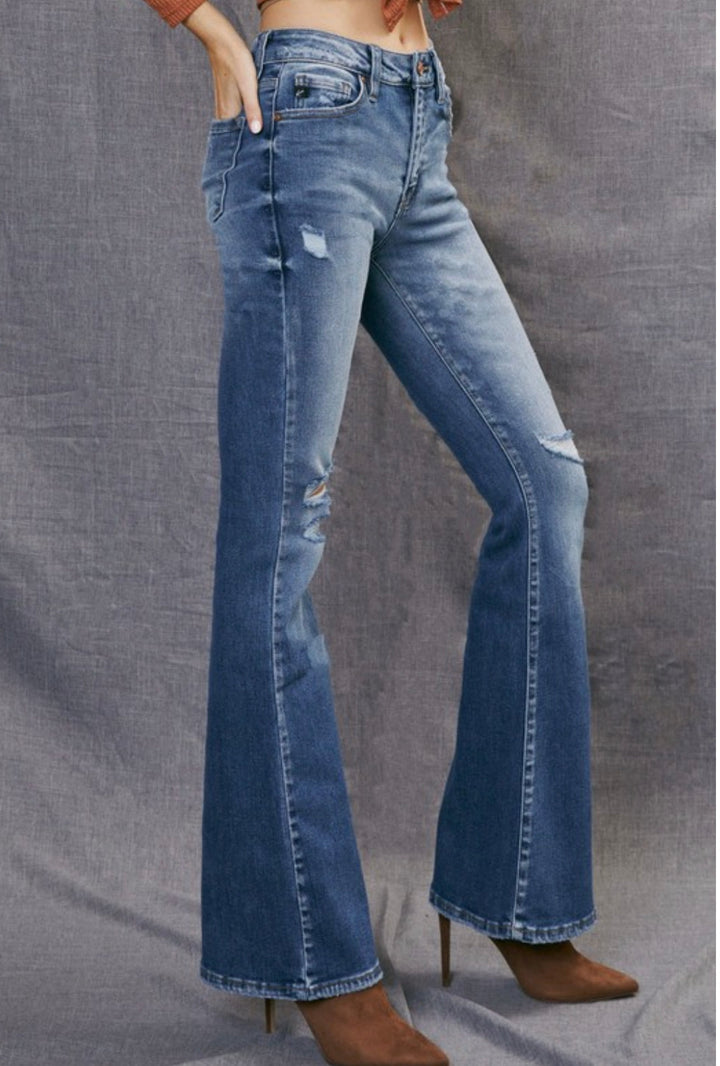 Clara High Rise Flare Denim Jeans: Medium Vintage