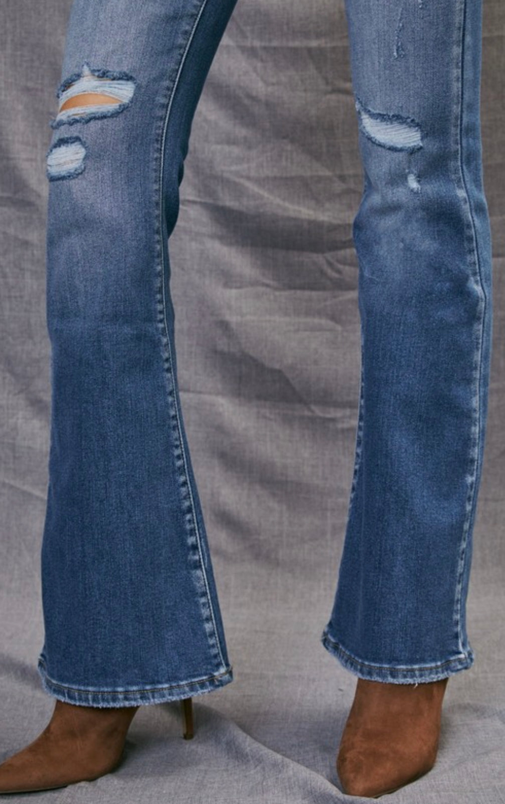 Clara High Rise Flare Denim Jeans: Medium Vintage