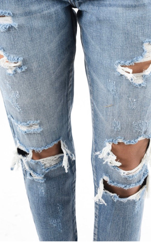 KanCan Alexa Destroyed Boyfriend Jeans